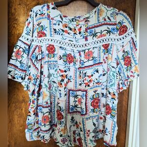 EUC💐 ANTHROPOLOGIE 🌼ELLA MOON🌼FLOWERS flutter sleeve BOHO top🌈multi-color🌈